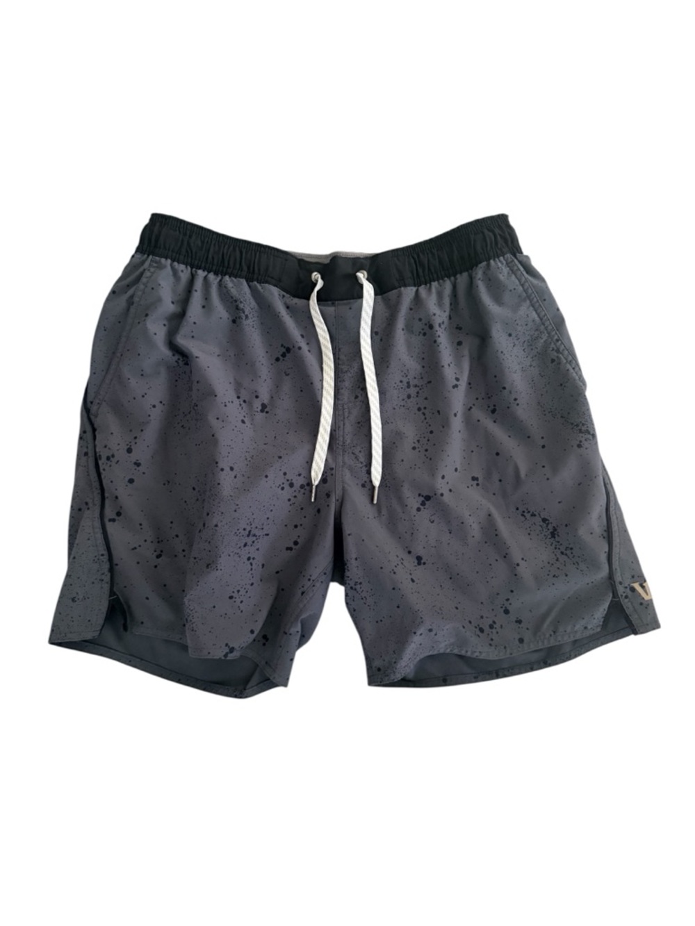 Vuori trail shorts size SMALL